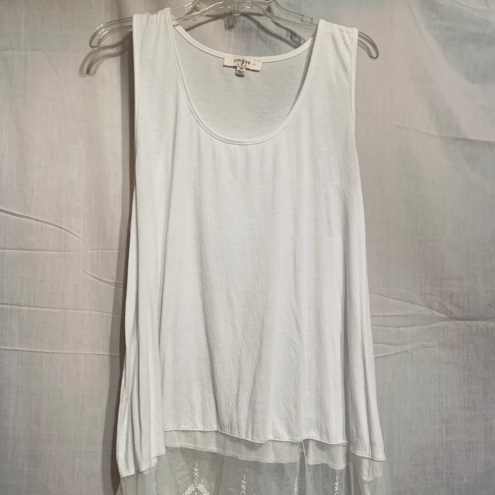 Lace Trimmed Shirt Extender
